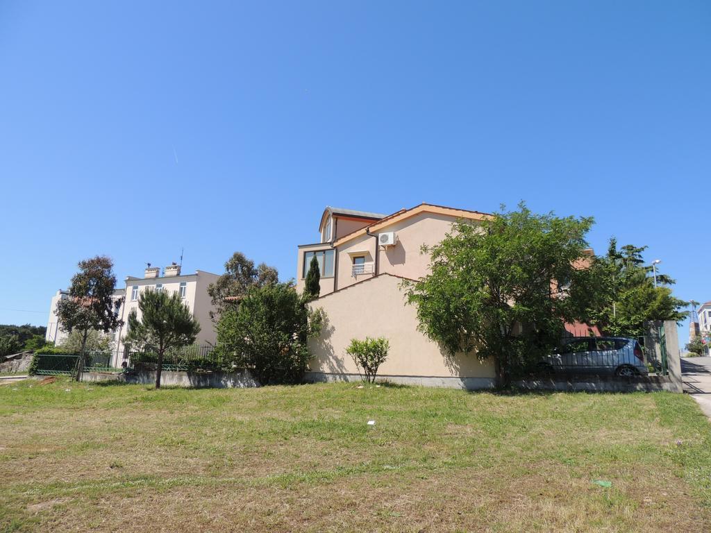 Stoja Apartment Pula Exterior foto